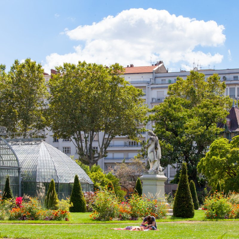 🤯 Activités enfants à Lyon (week-end & vacances) : Le guide complet pour des parents sereins 2 Sortie famille Lyon : Parc de la Tête d'Or