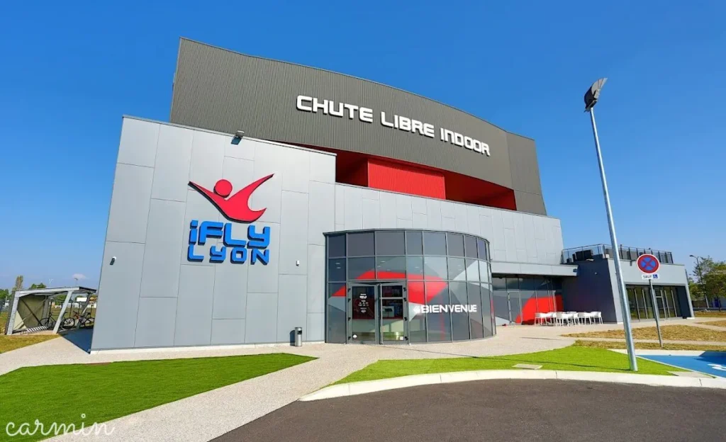 Chute libre à Lyon : l'expérience ultime chez iFLY 2 Chute libre à Lyon : iFly