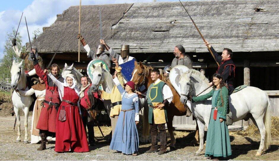 Sorties en famille à Lyon : le guide ultime pour occuper vos gones 8 Salva Terra : reconstitution médiévale à Haute Rivoire