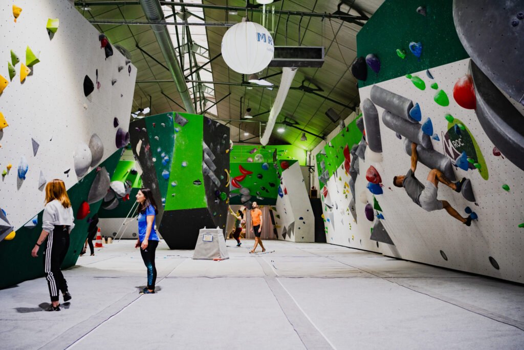 Où faire de l'escalade à Lyon ? (bloc & voie) 4 MRoc Laennec : activité escalade à Lyon