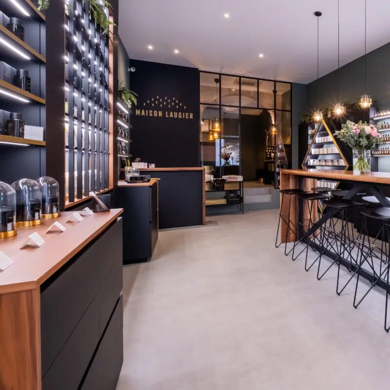 Saint Valentin à Lyon : le guide pour une soirée inoubliable en 2026 4 Saint Valentin à Lyon en 2026 : atelier parfumerie à la Maison Laugier