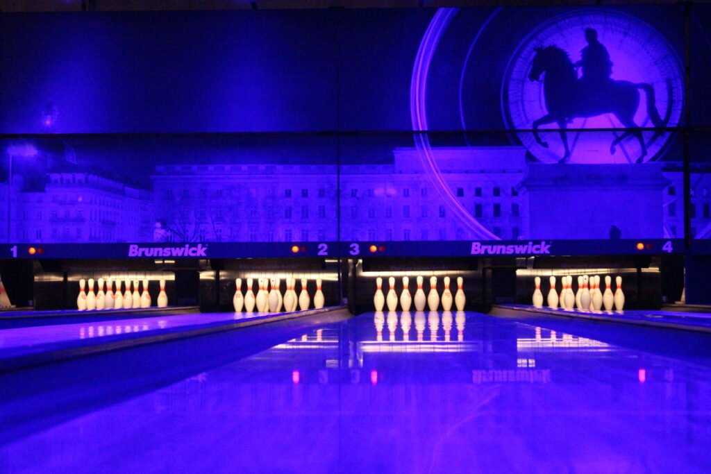 Bowling à Lyon : les 9 meilleures pistes à tester en 2026 (test, prix, adresses) 2 Bowling des Lumières : meilleur bowling Lyon